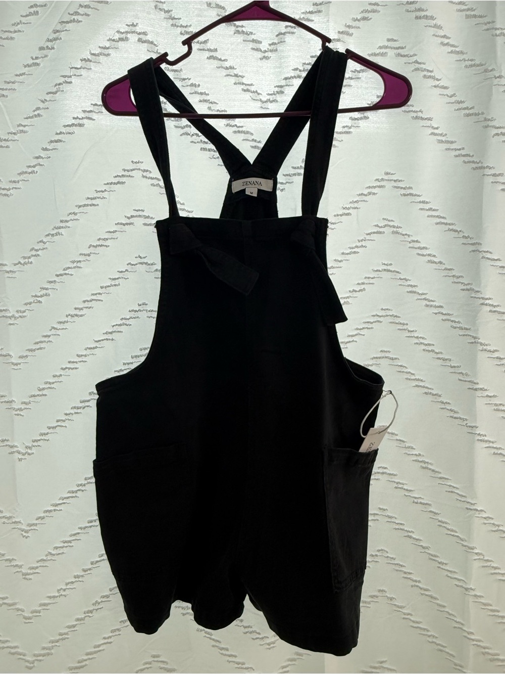 NWT Women’s Zenana Outfitters Black Short Overalls with Cross-Back Straps